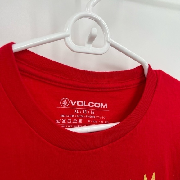 Volcom Short Sleeve T-Shirt Size X-Large - Picture 3 of 3